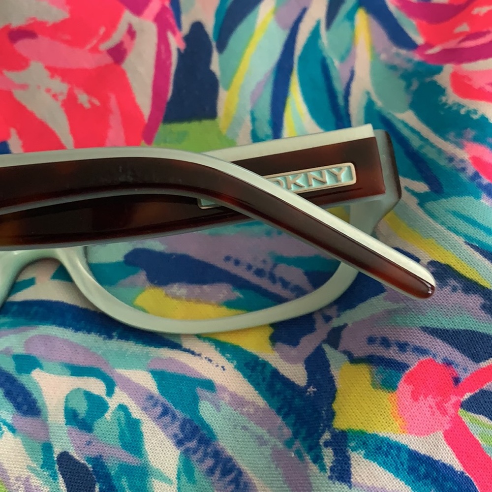 Dkny Tortoise Shell & Turquoise Frames - image 5